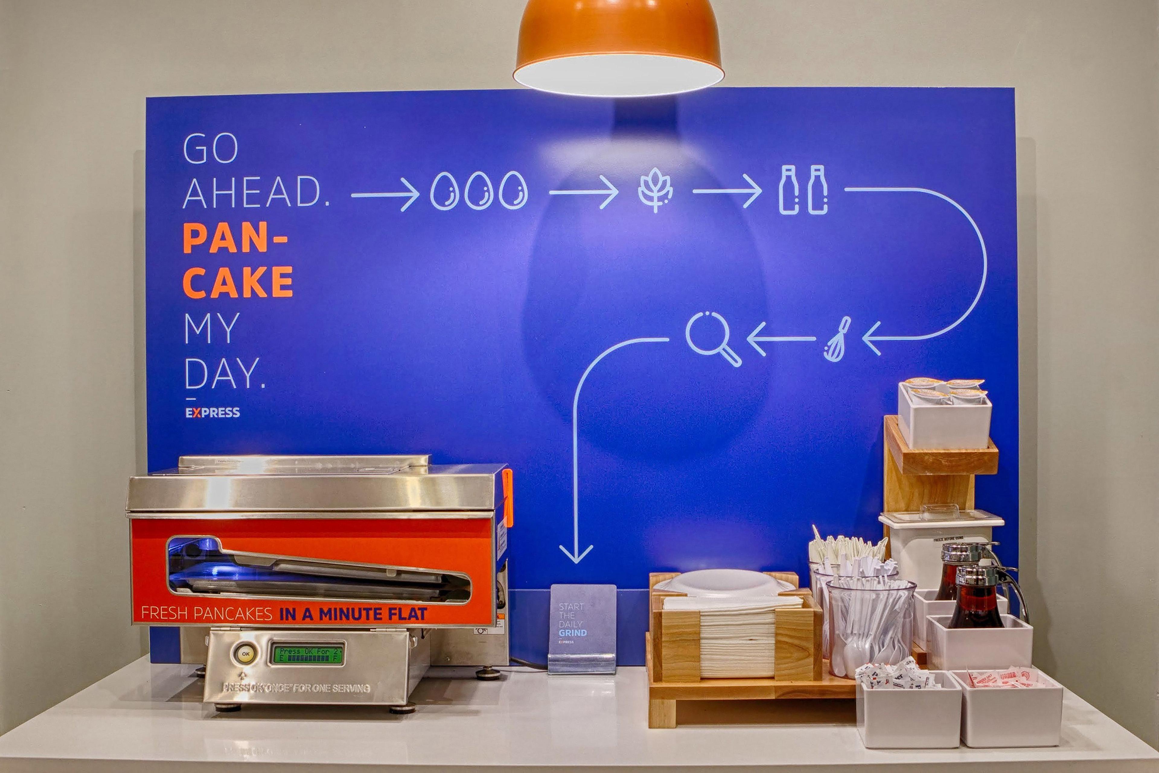 Holiday Inn Express Hotel & Suites London By Ihg Eksteriør billede