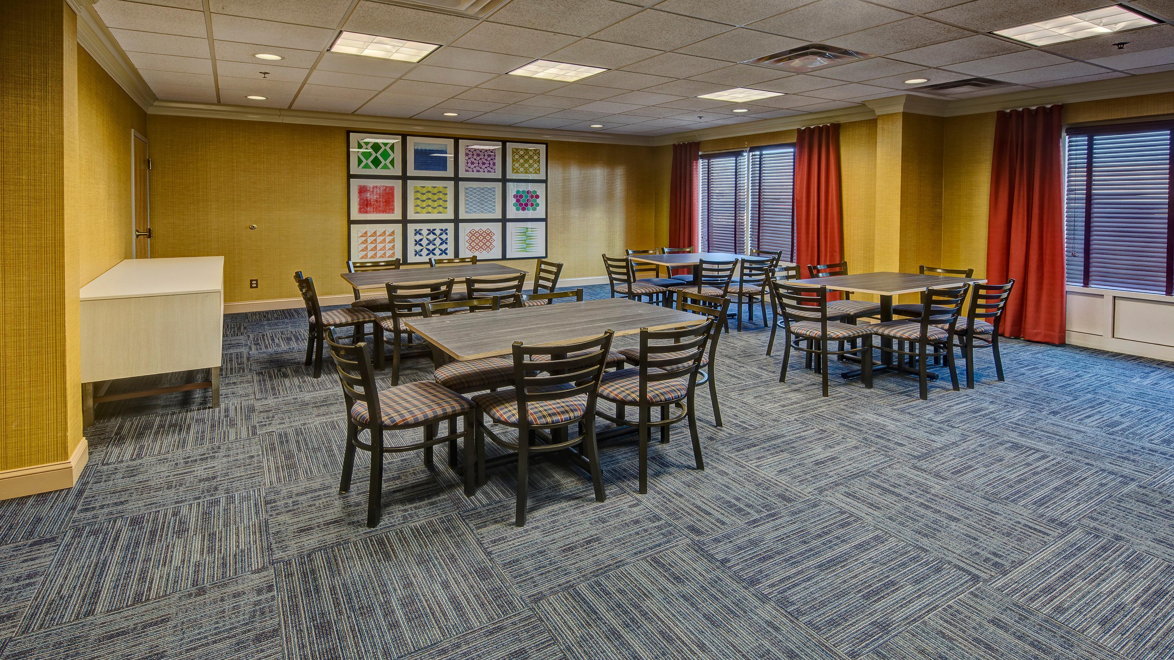 Holiday Inn Express Hotel & Suites London By Ihg Eksteriør billede
