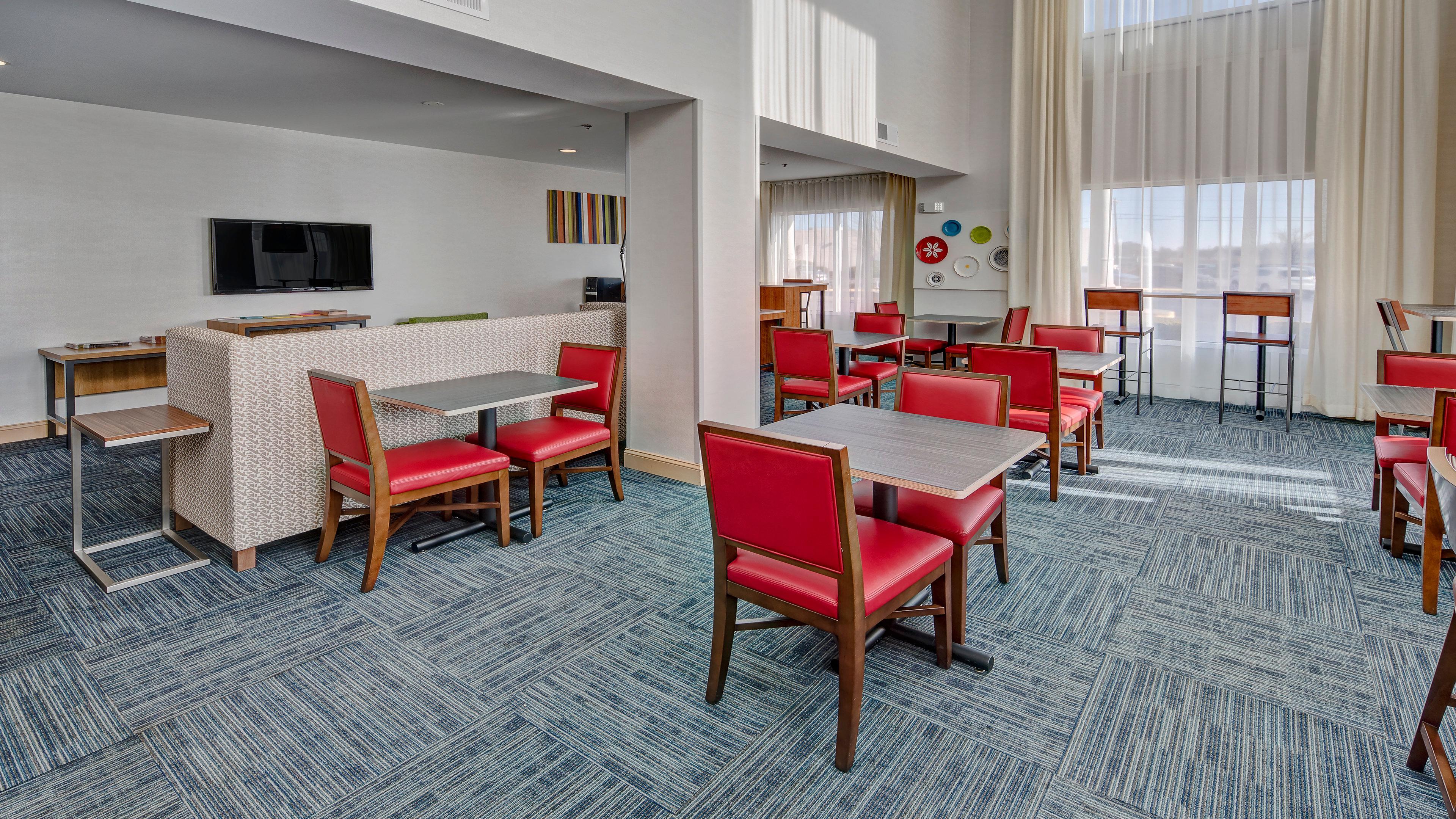Holiday Inn Express Hotel & Suites London By Ihg Eksteriør billede