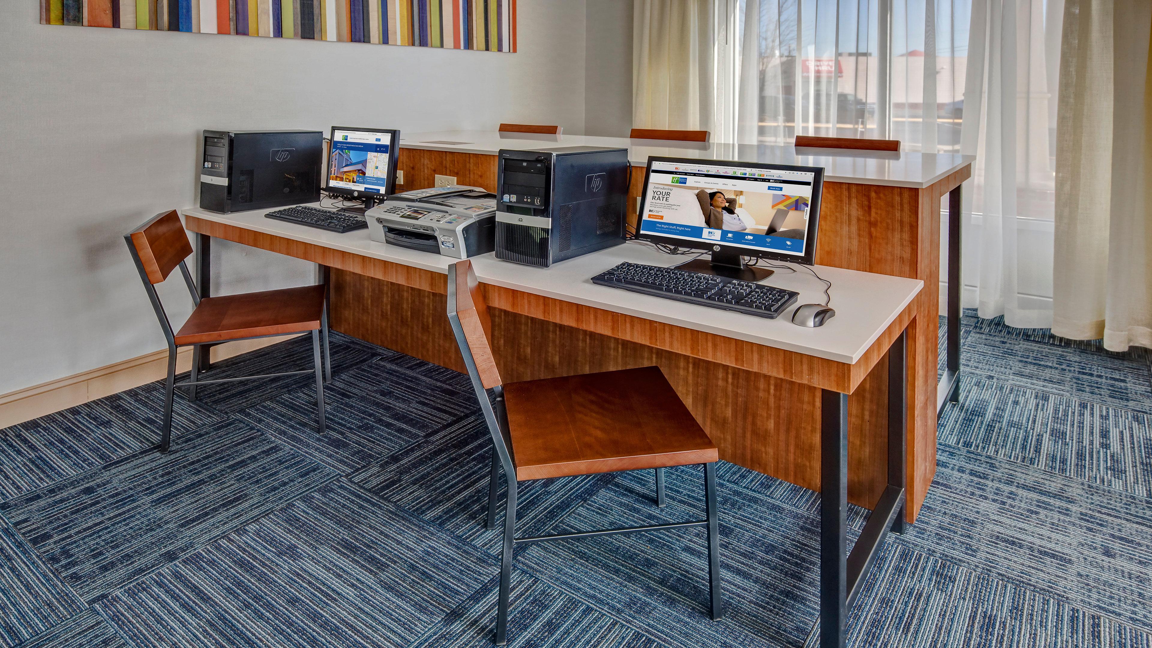 Holiday Inn Express Hotel & Suites London By Ihg Eksteriør billede