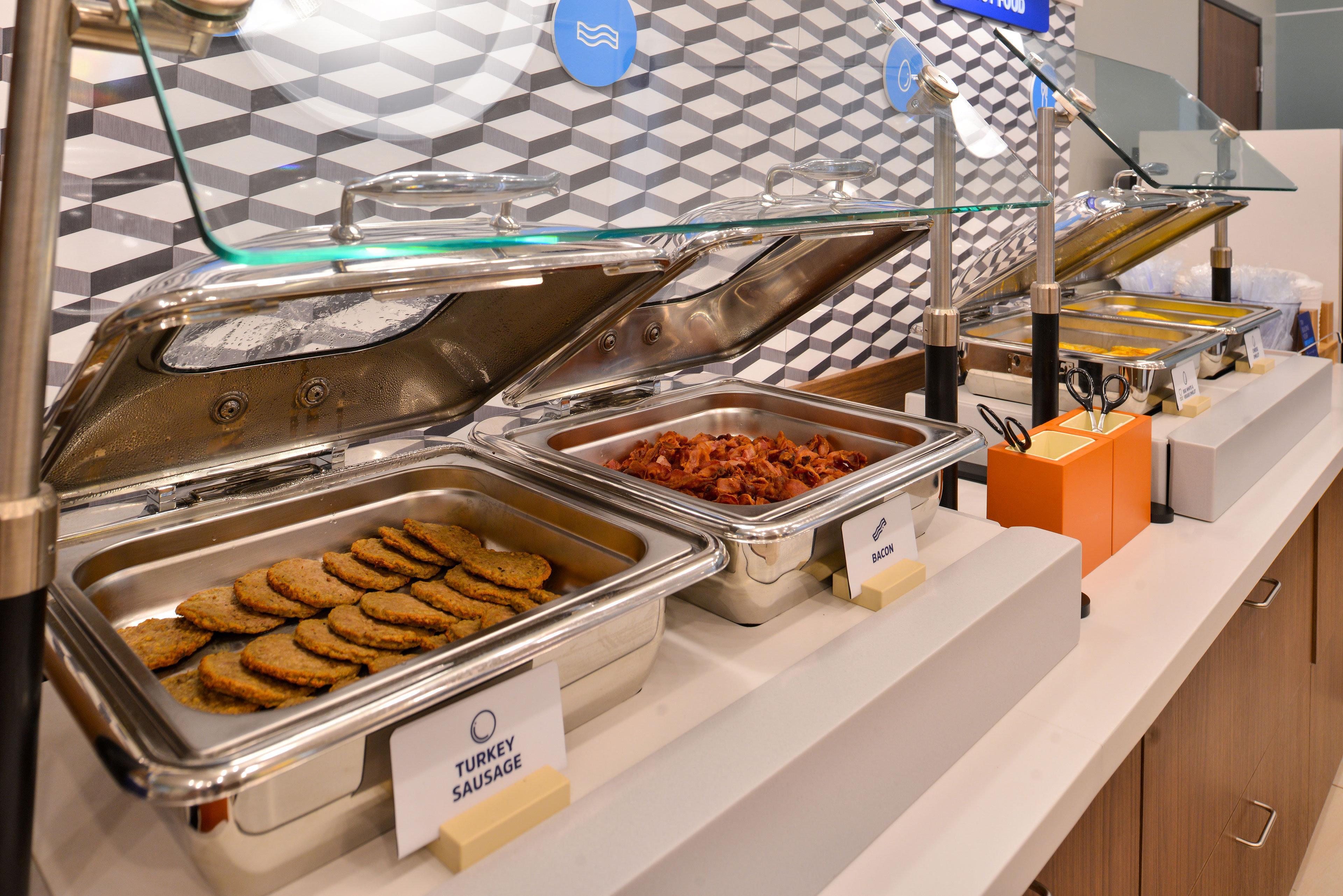 Holiday Inn Express Hotel & Suites London By Ihg Eksteriør billede