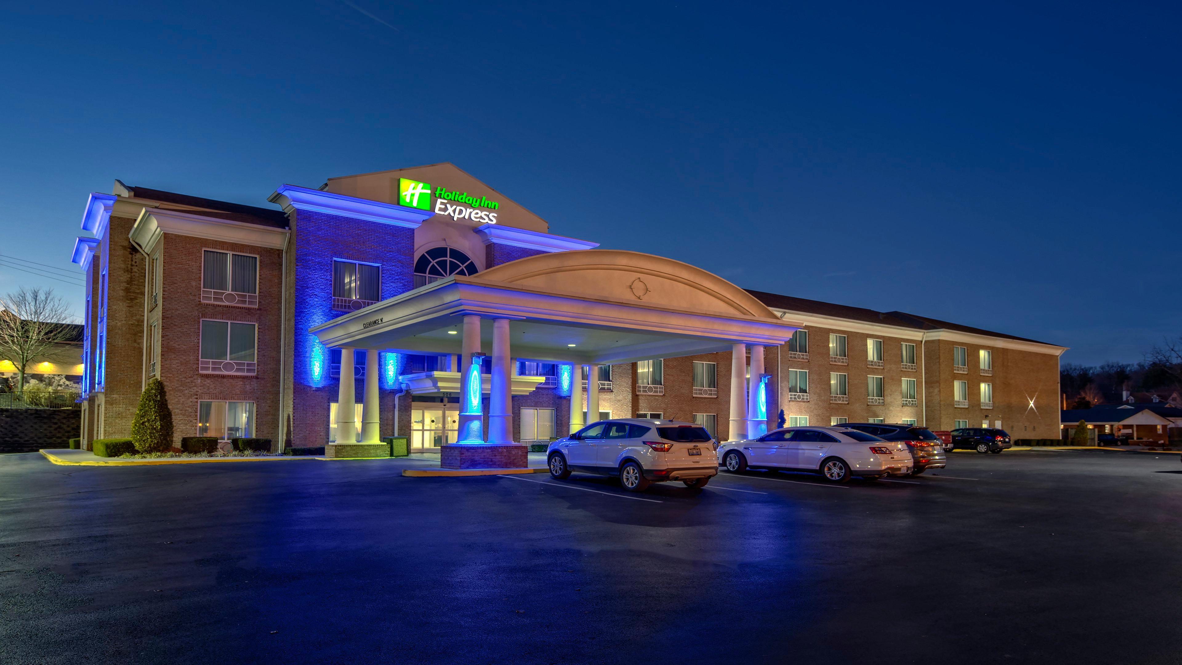 Holiday Inn Express Hotel & Suites London By Ihg Eksteriør billede