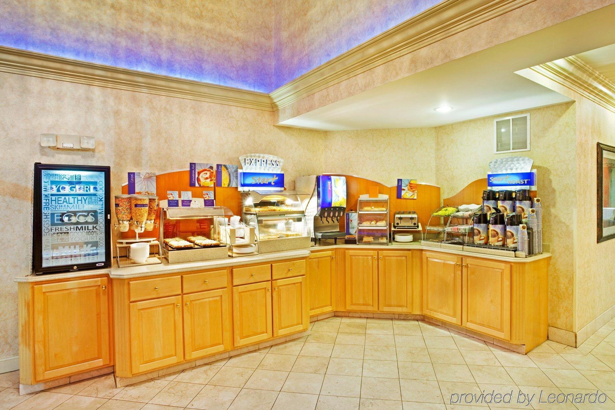 Holiday Inn Express Hotel & Suites London By Ihg Restaurant billede