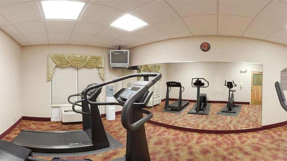 Holiday Inn Express Hotel & Suites London By Ihg Eksteriør billede